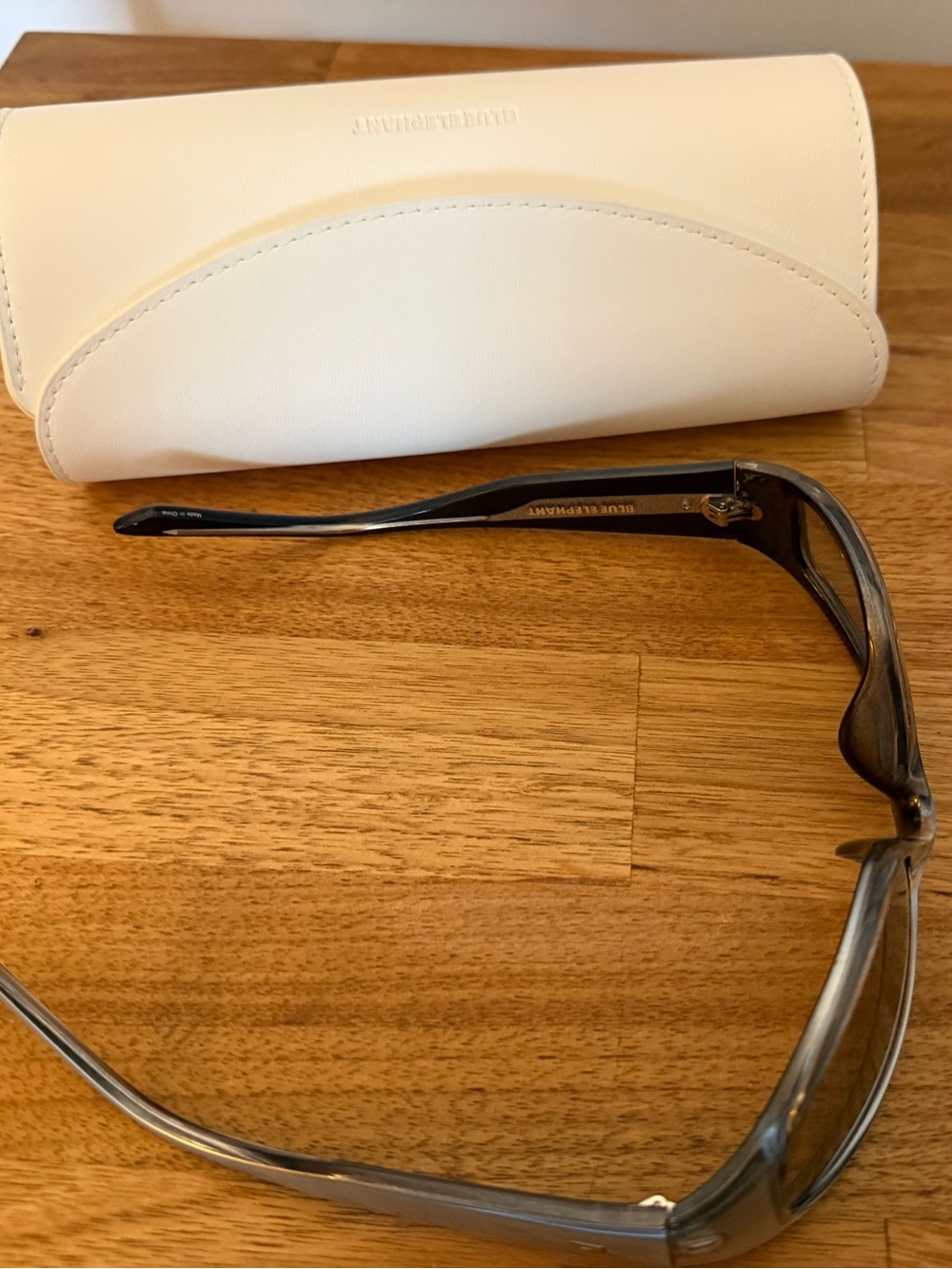 Blue Elephant Lex Sunglasses y2k - Picture 4 of 4